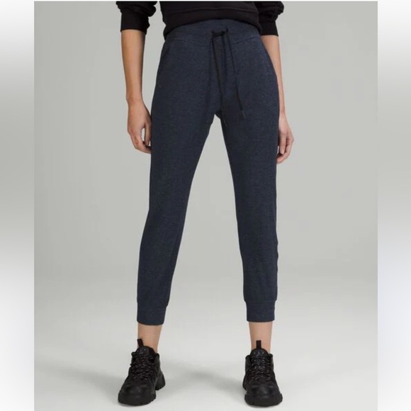 lululemon Athletica | Ready to Rulu High Waisted Jogger Navy/Black 2 - Picture 1 of 6